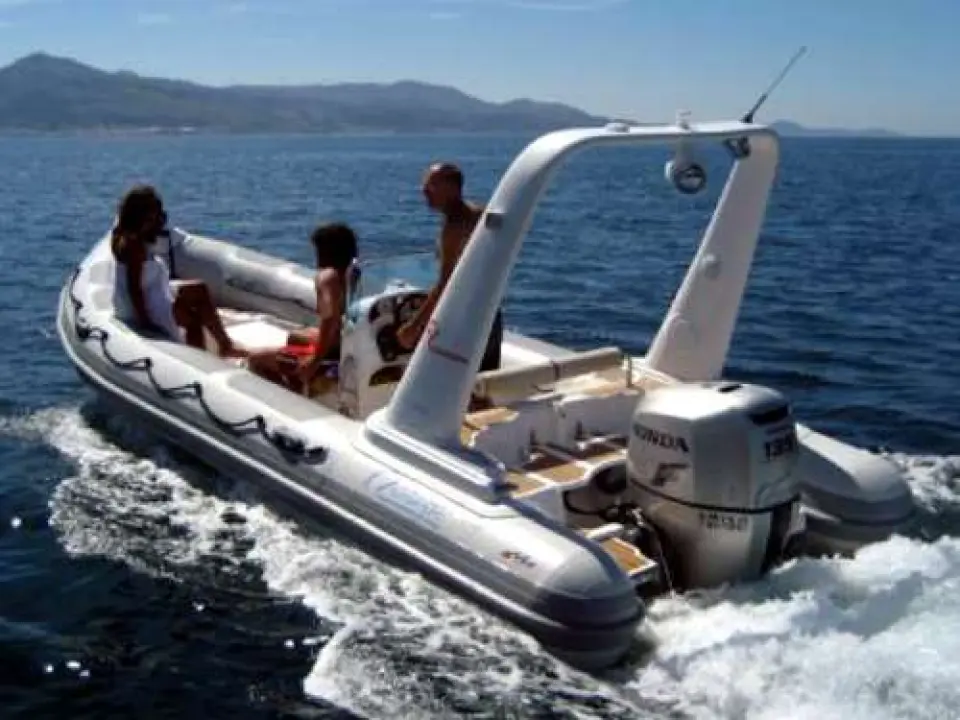 Astec 630 Day Cruiser