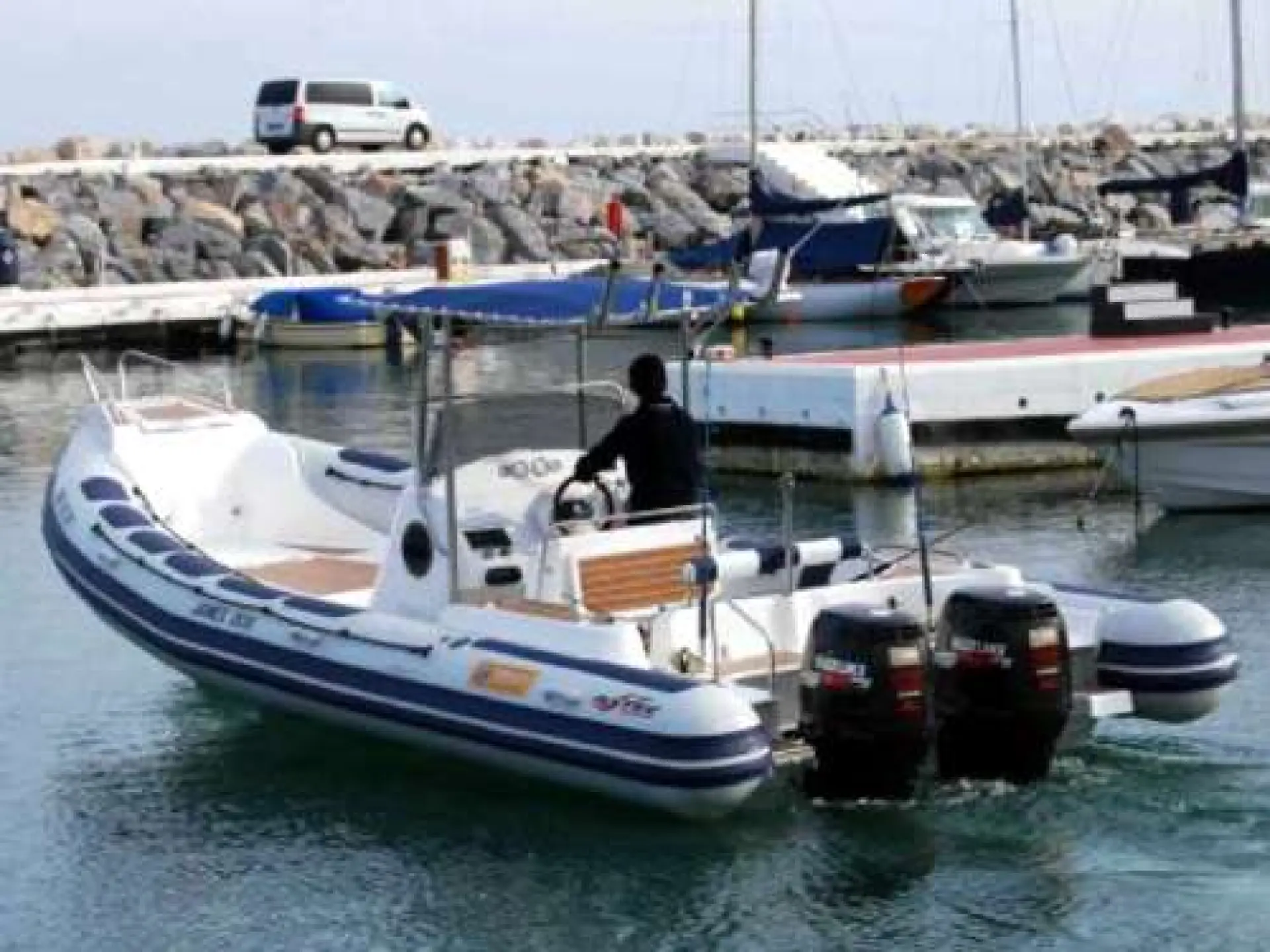 Astec 800 Day Cruiser — 1/1