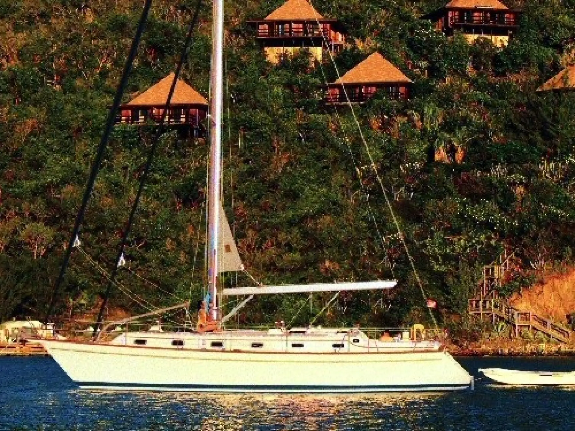 Island Packet 440 — 3/6