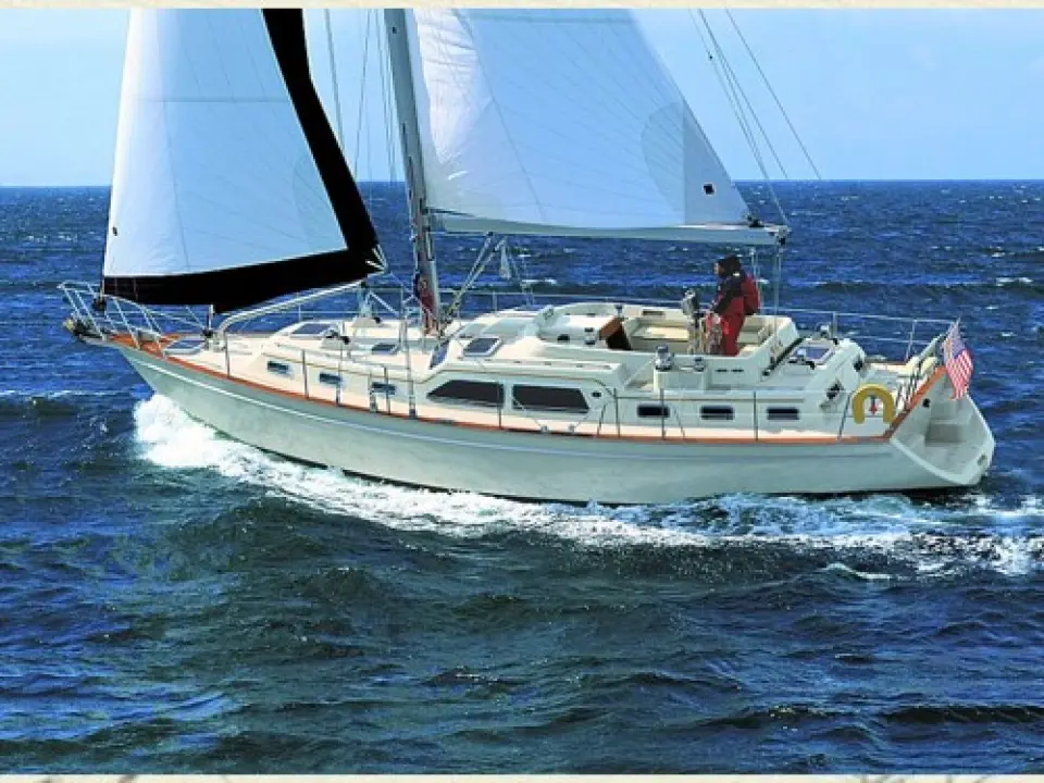 Island Packet 445