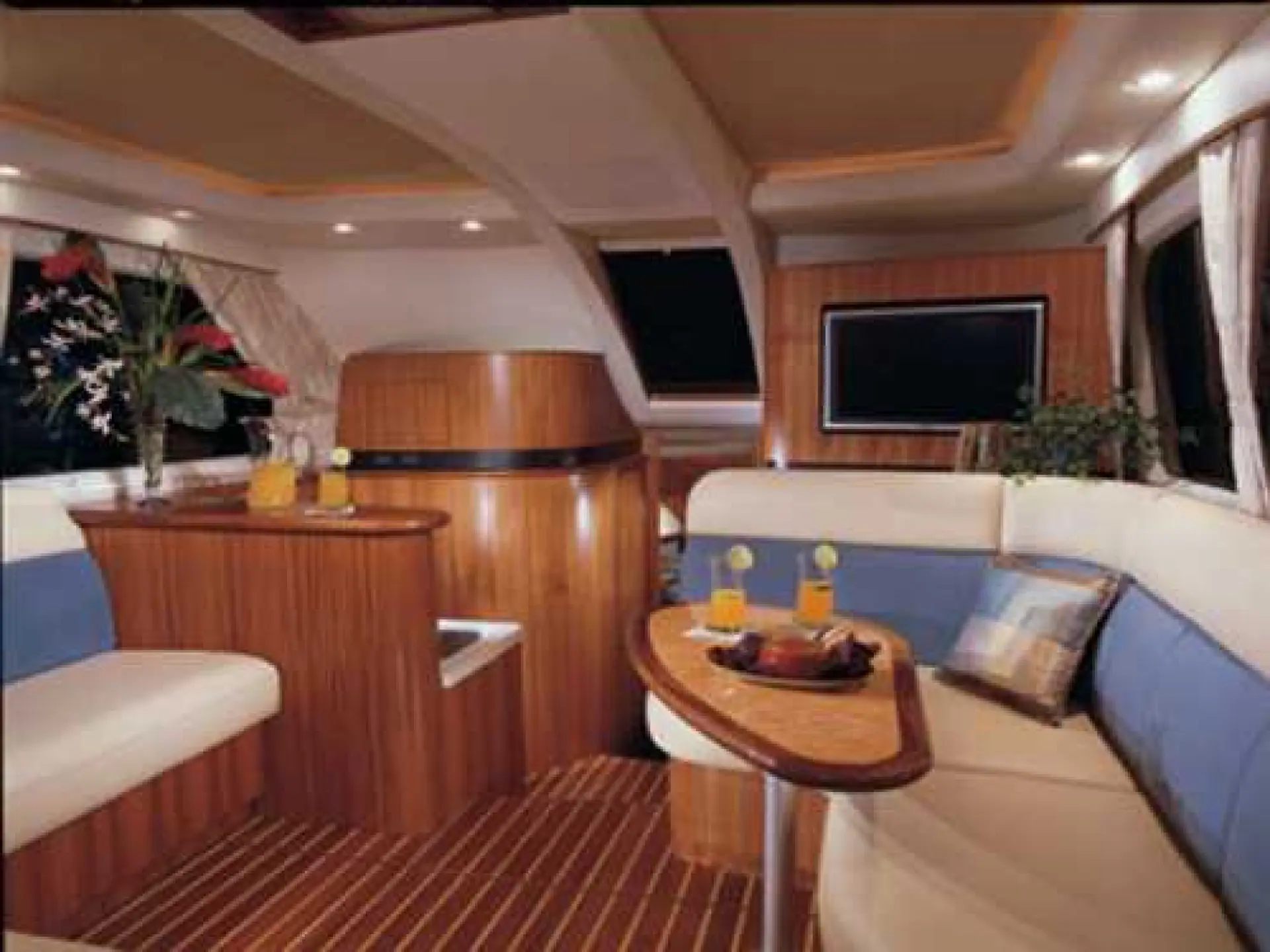 Tiara 3900 Convertible — 3/7