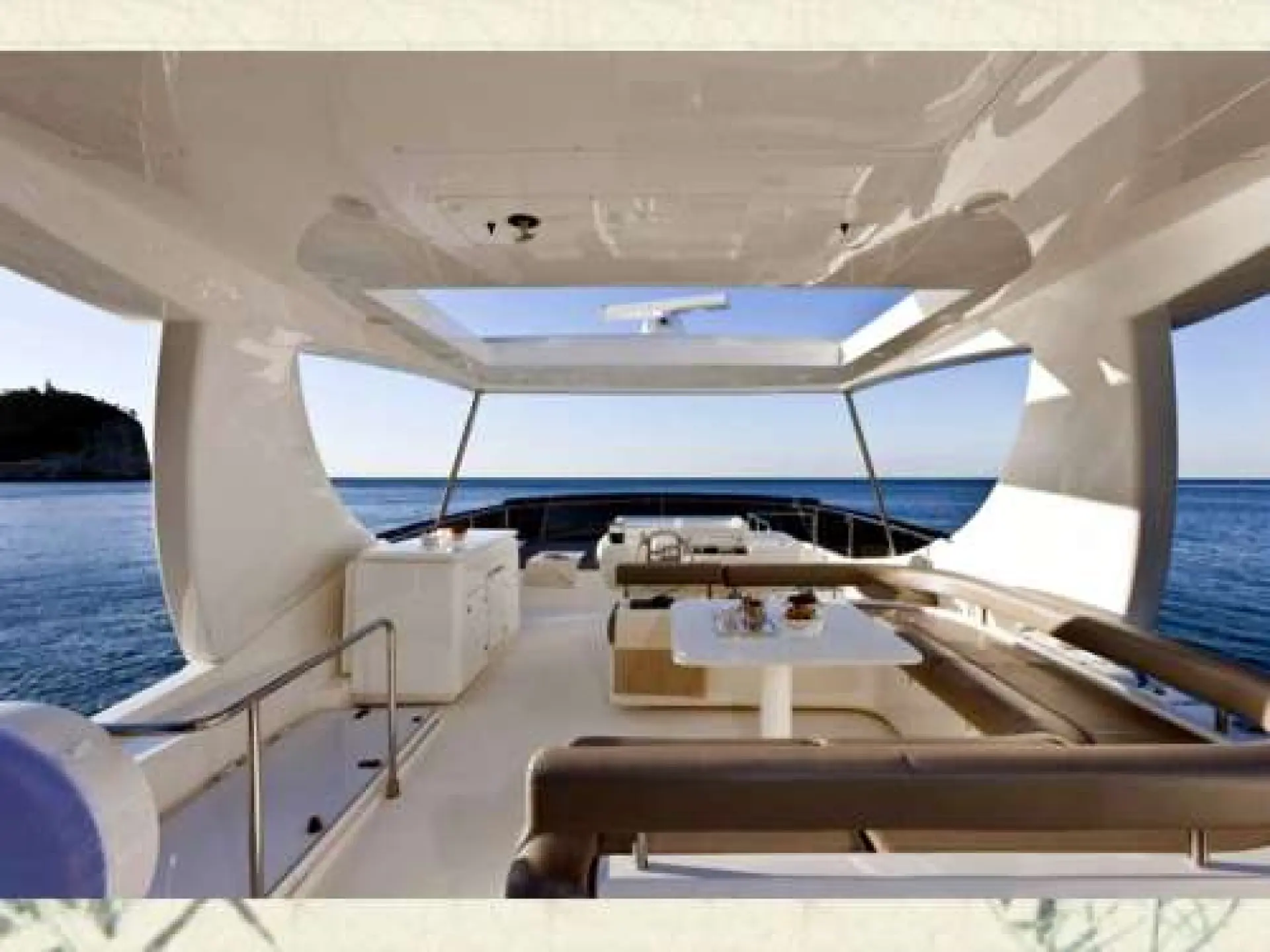 Ferretti 750 — 4/17