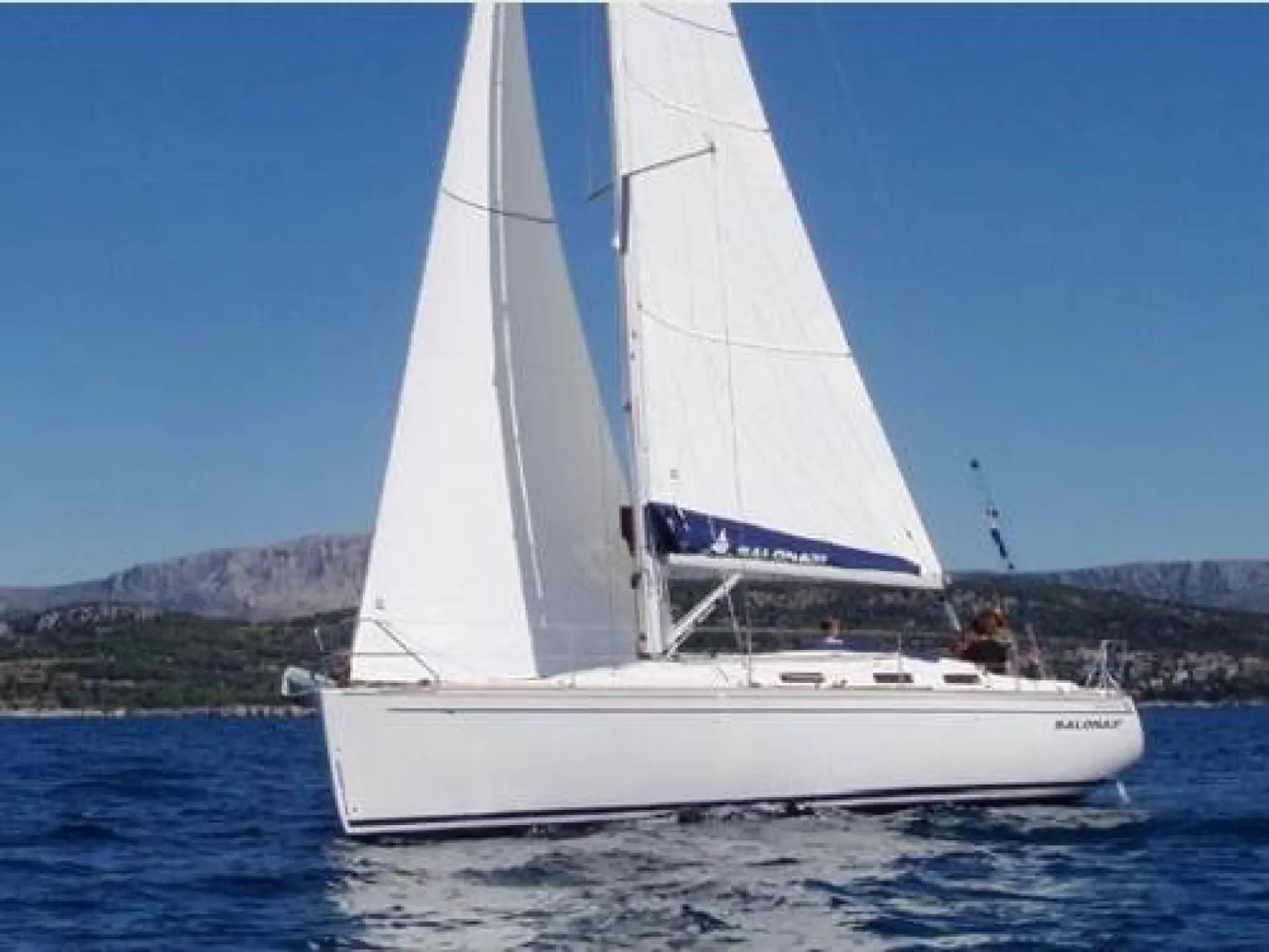 Salona 37 — 3/10