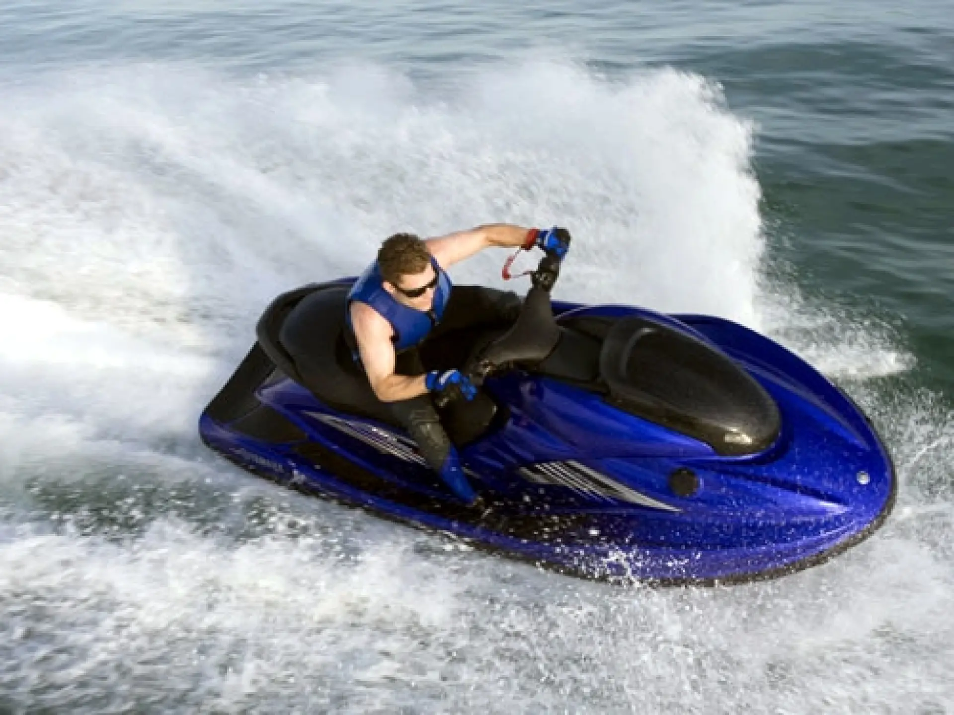 Waverunner GP 1300 R — 2/14
