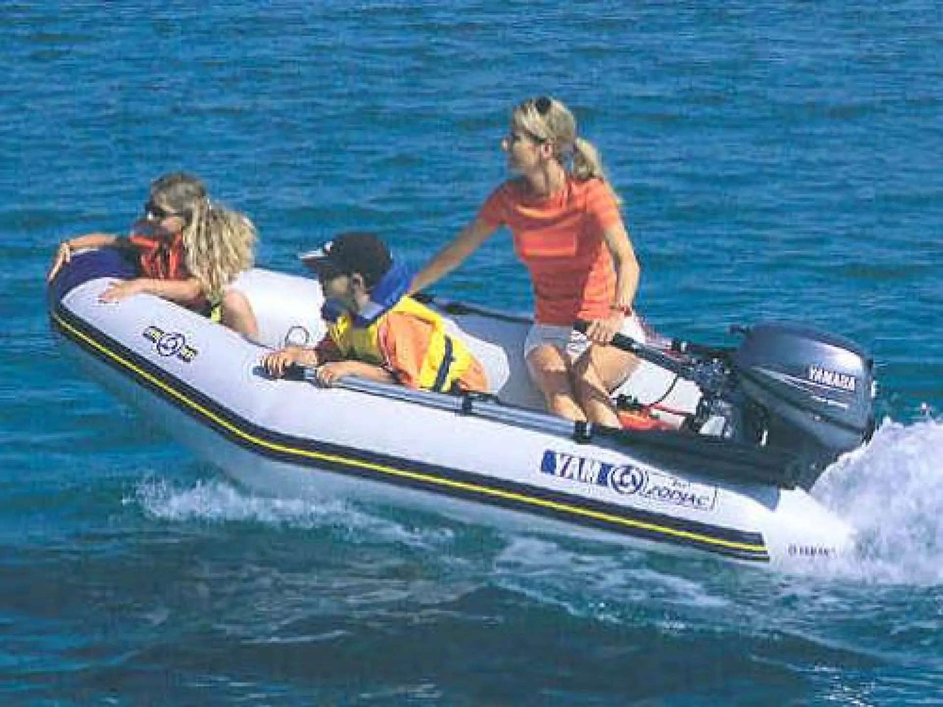 Yam Sport Tenders 275 STI — 1/2