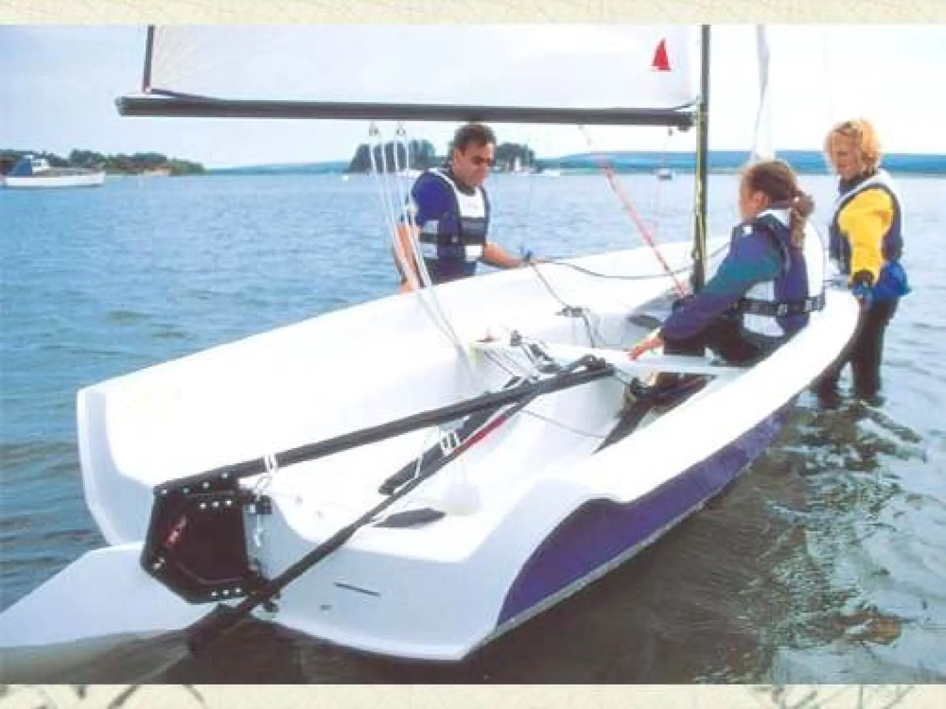 Laser 2000 — 8/11