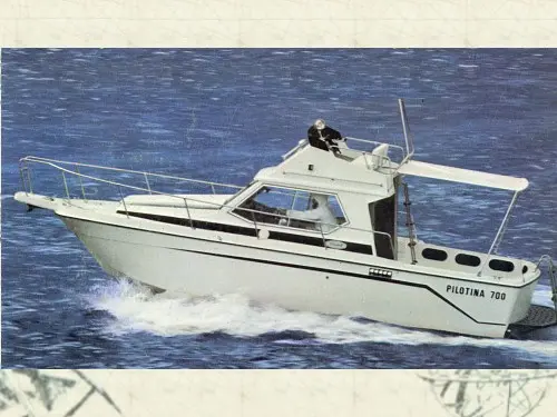 Pilotina 700 — 1/1