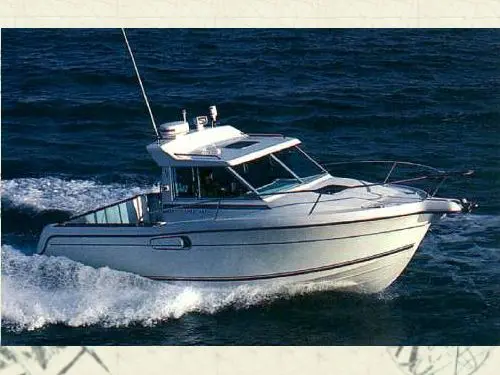 Merry Fisher 700 — 1/4