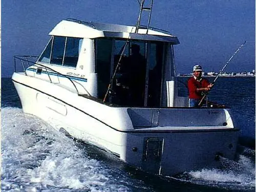 Merry Fisher 800 — 3/9