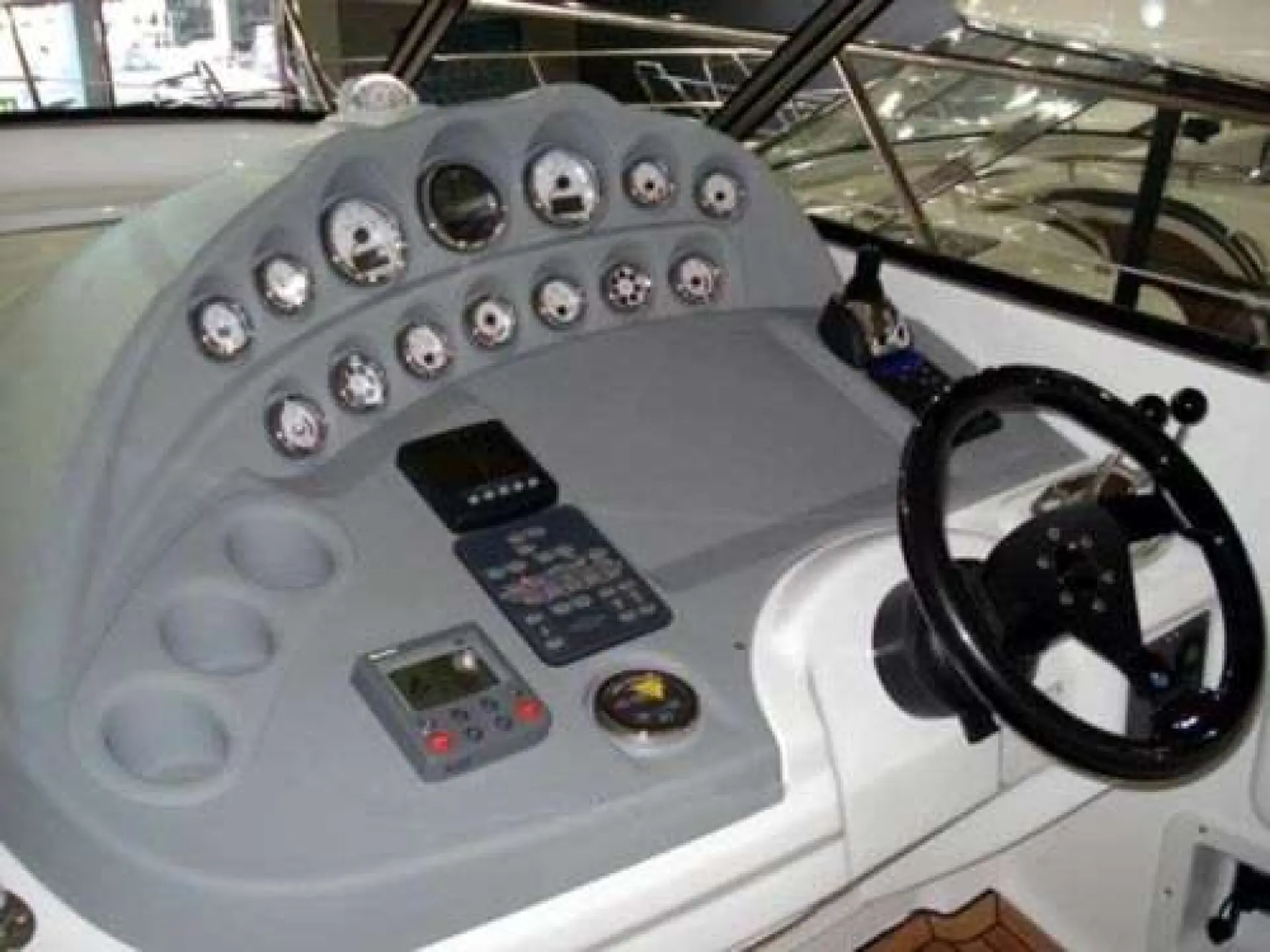 Bavaria 30 Sport — 8/18