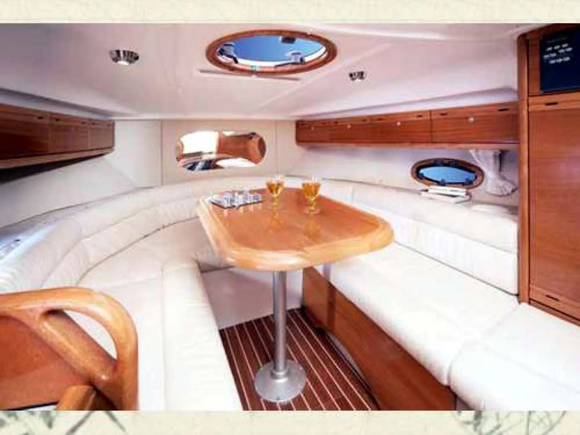 Bavaria 30 Sport — 10/18