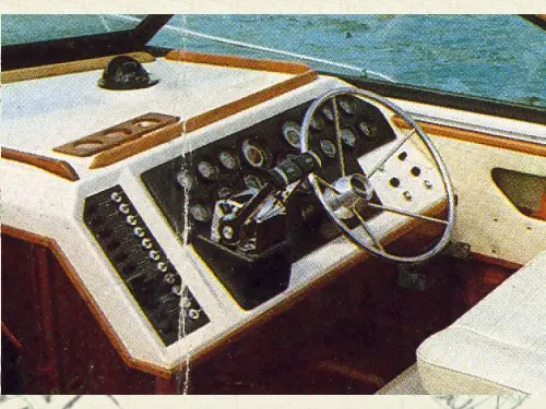 Glastron V 310 Riviera — 5/10