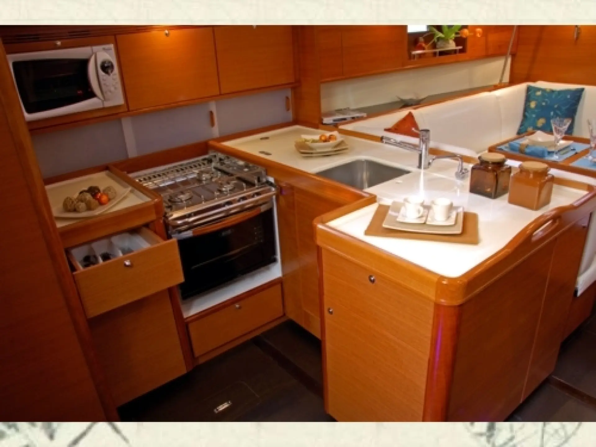 Dufour 485 Grand Large — 23/34