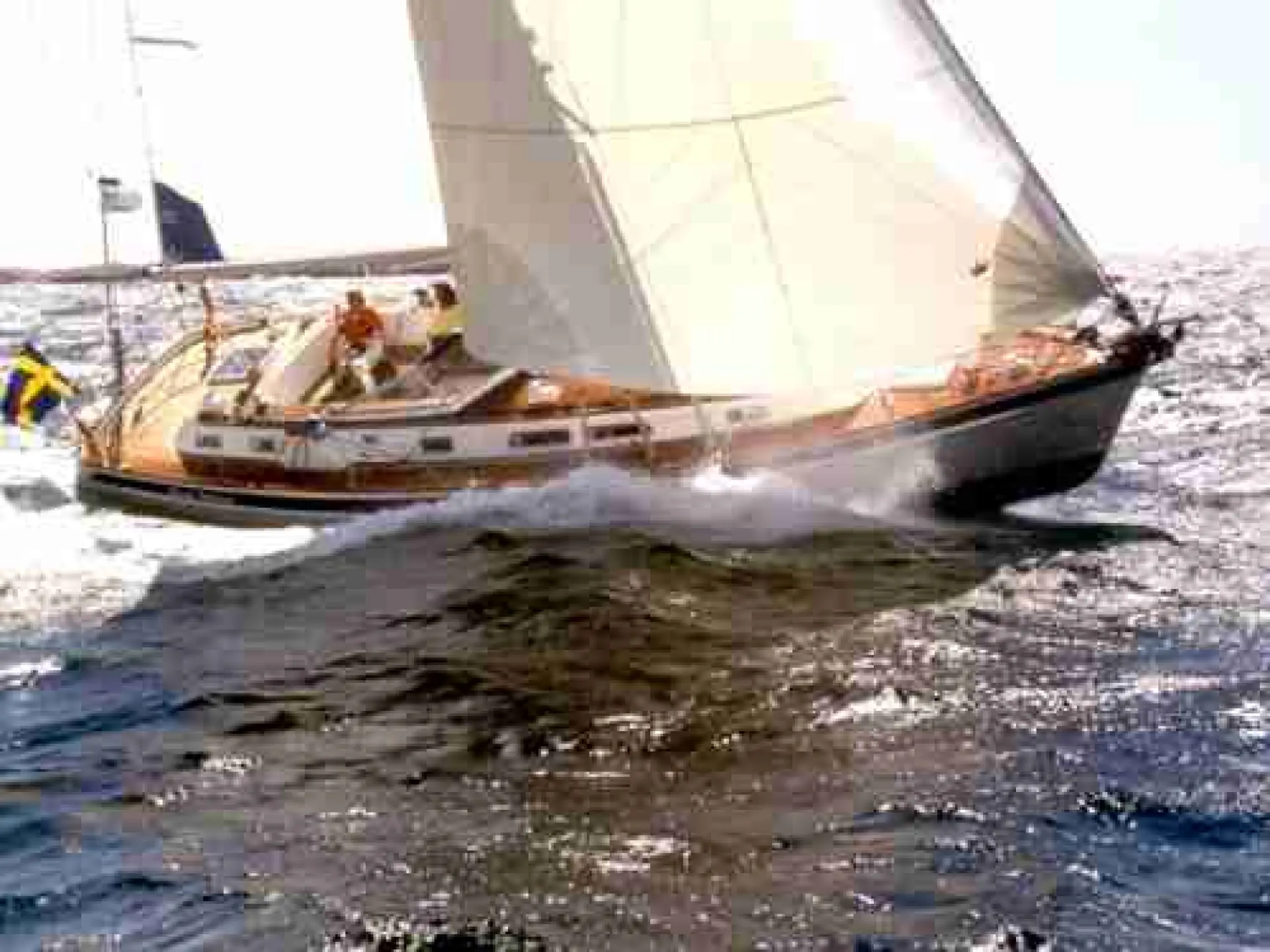 Hallberg Rassy 43 Mk II — 4/25