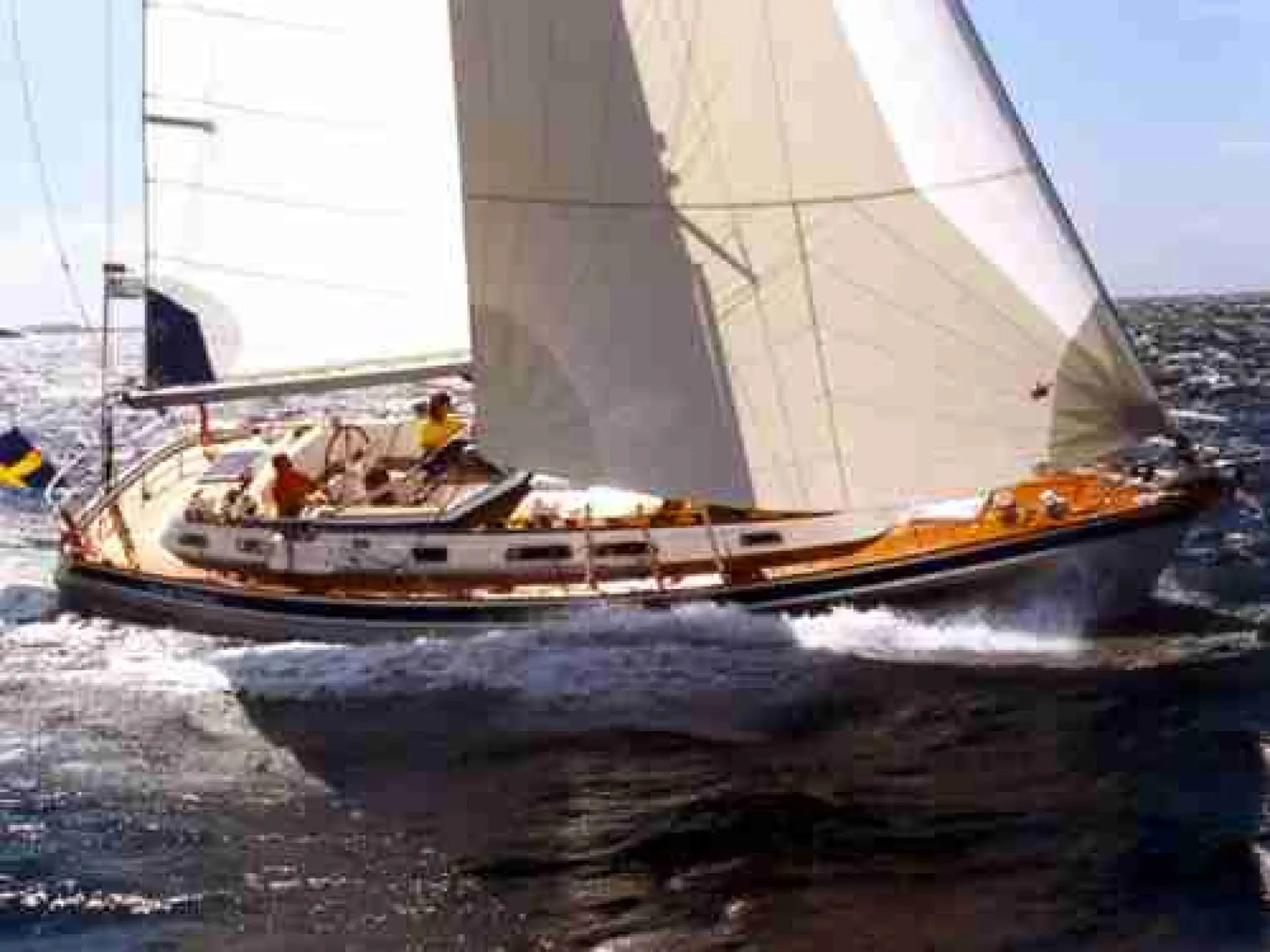 Hallberg Rassy 43 Mk II — 12/25
