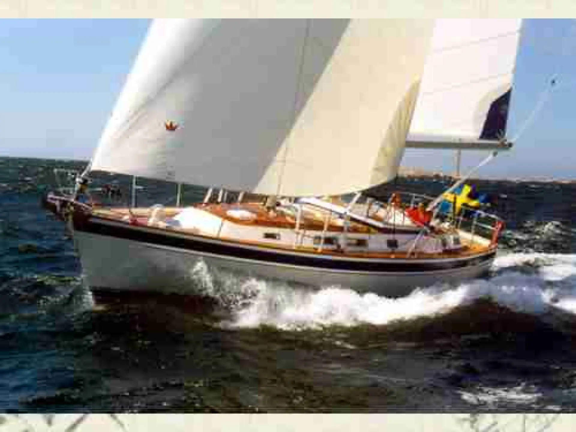 Hallberg Rassy 43 Mk II — 13/25