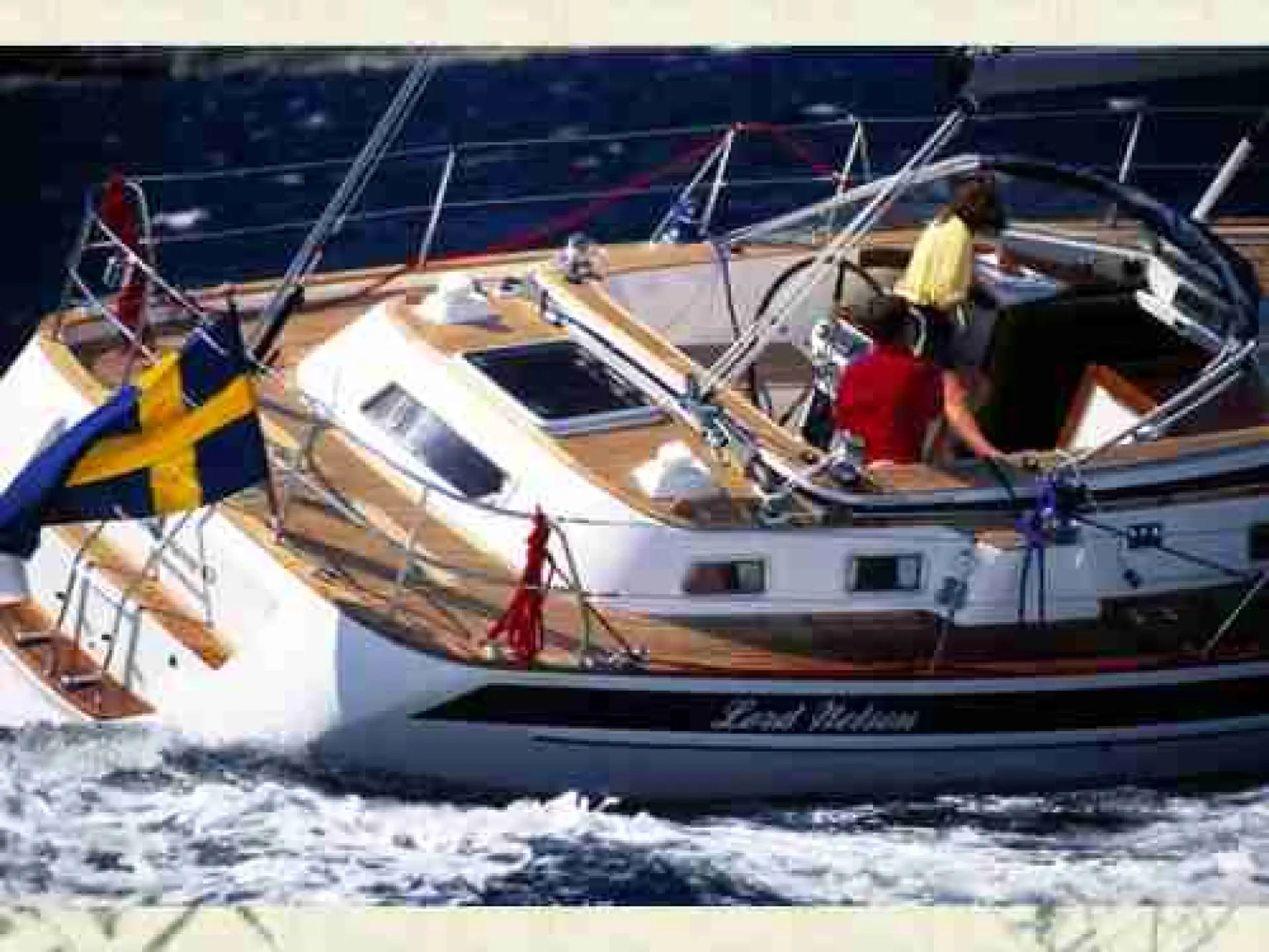 Hallberg Rassy 43 Mk II — 20/25