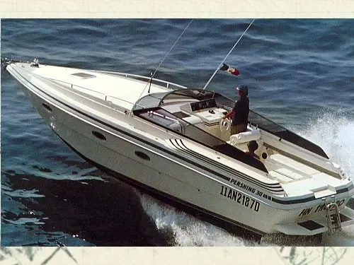 Pershing 30 — 1/8