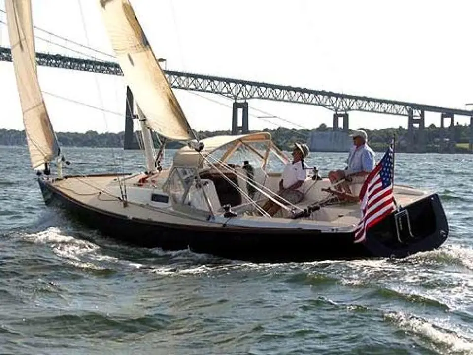 J 100 · 2005