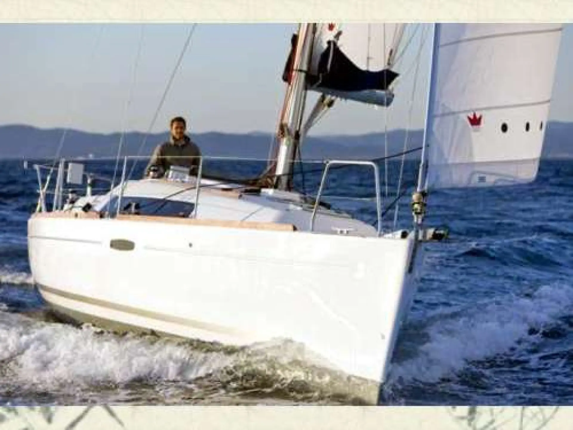 Oceanis 31 — 3/9