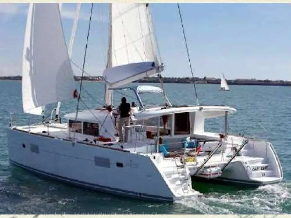 Lagoon 400 · 2009