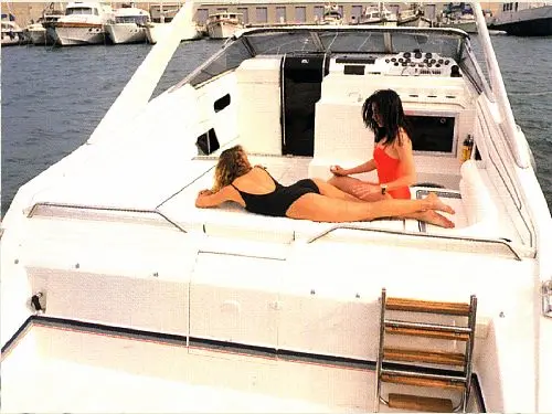 Glastron RV 350 Riviera — 4/11