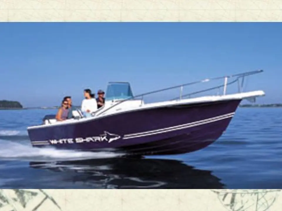 White Shark 225 Open