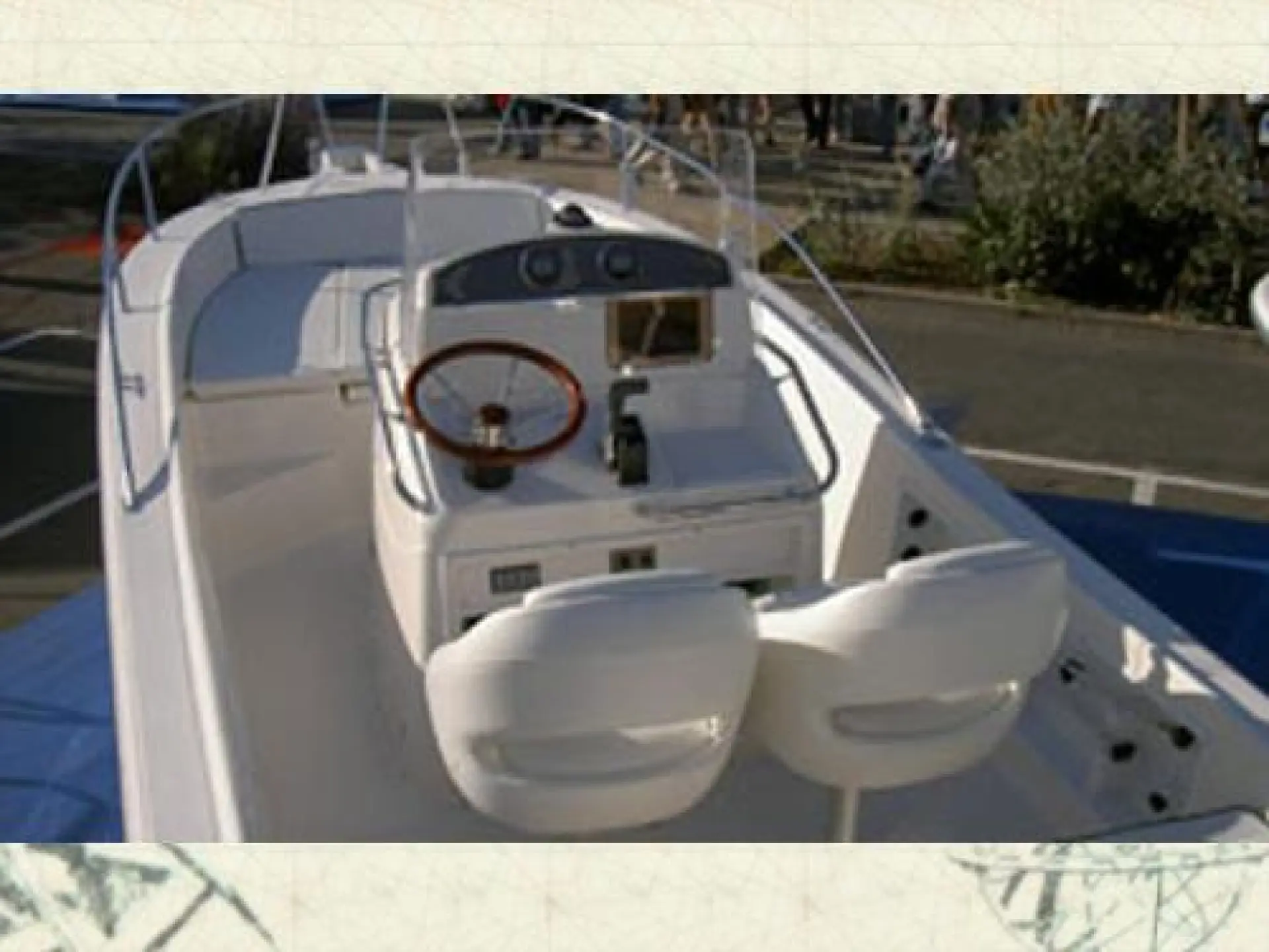 White Shark 225 Open — 4/5