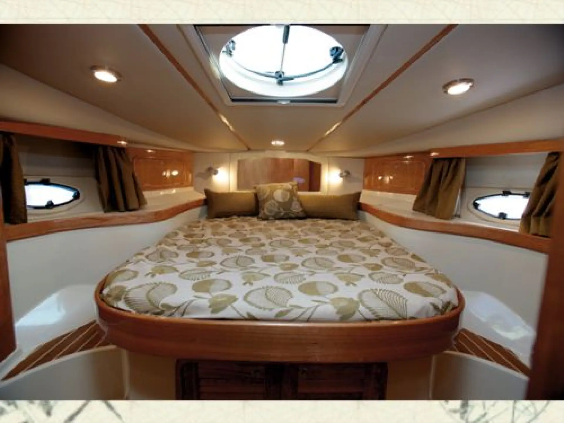 Astinor 34 Cruiser — 10/13
