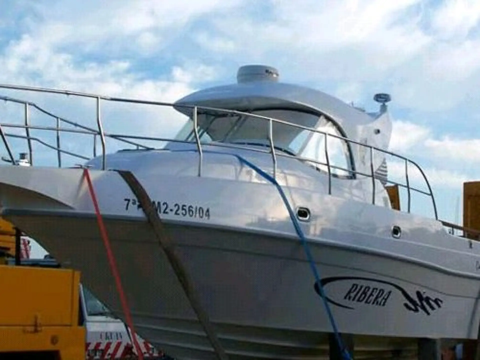 Ribera 890 Cabin — 3/11