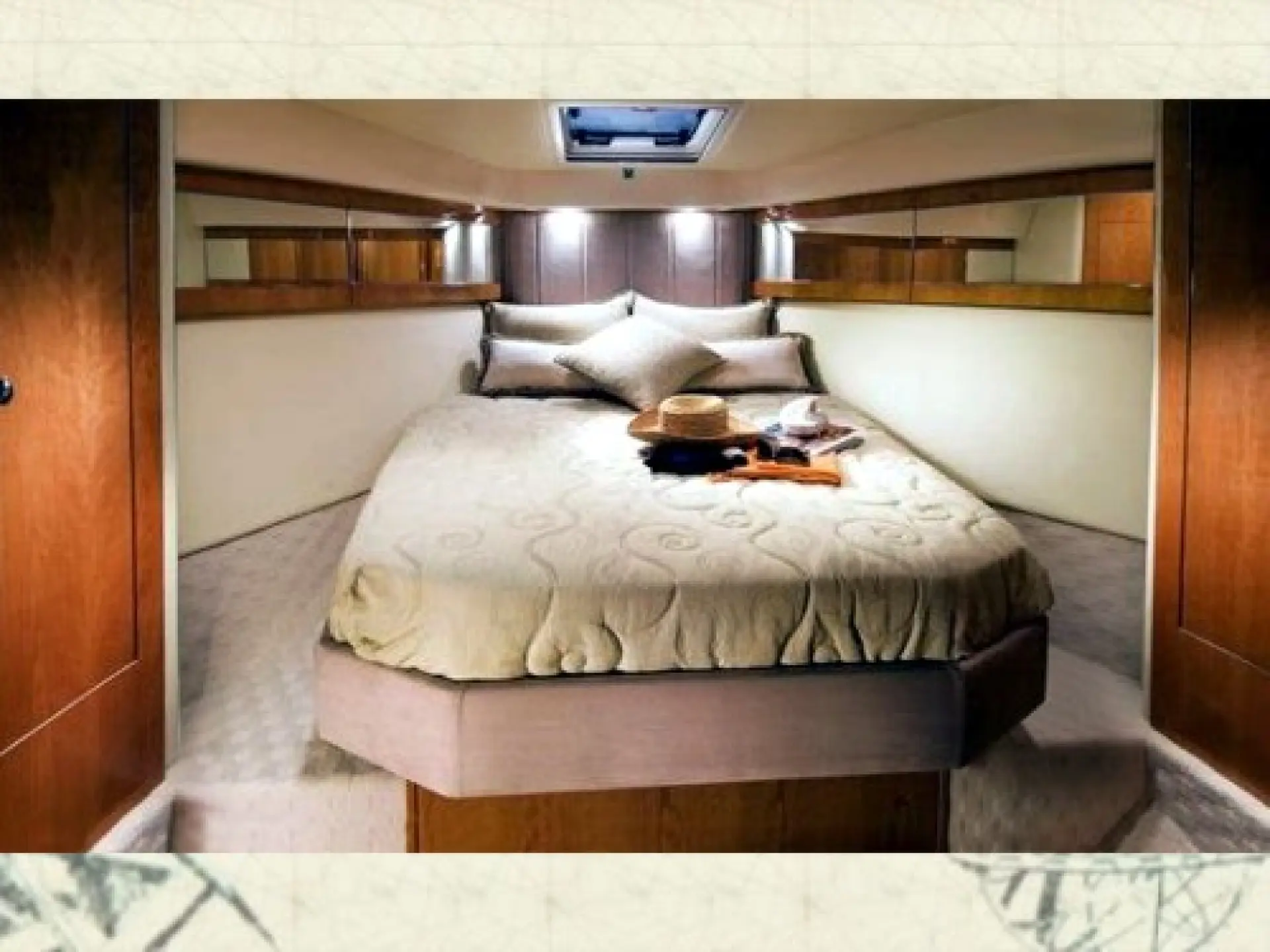 Riviera 41 Flybridge Convertible — 12/17