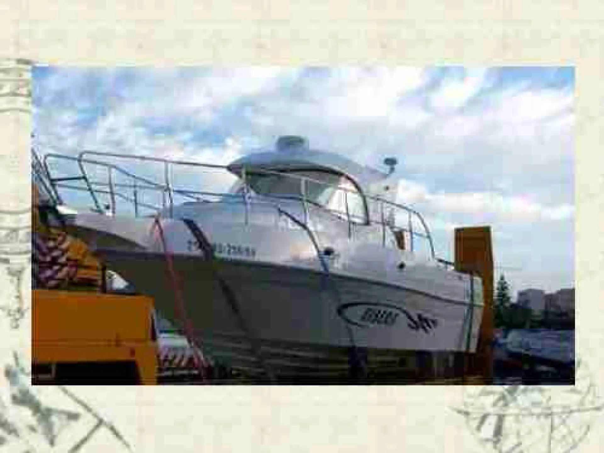 Ribera 830 Cabin — 1/3