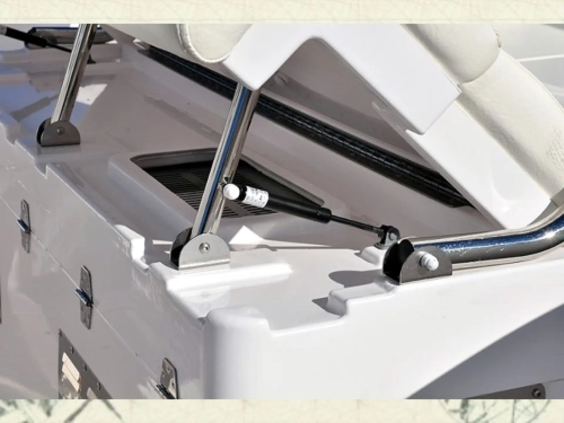 Zar 87 Welldeck — 24/28