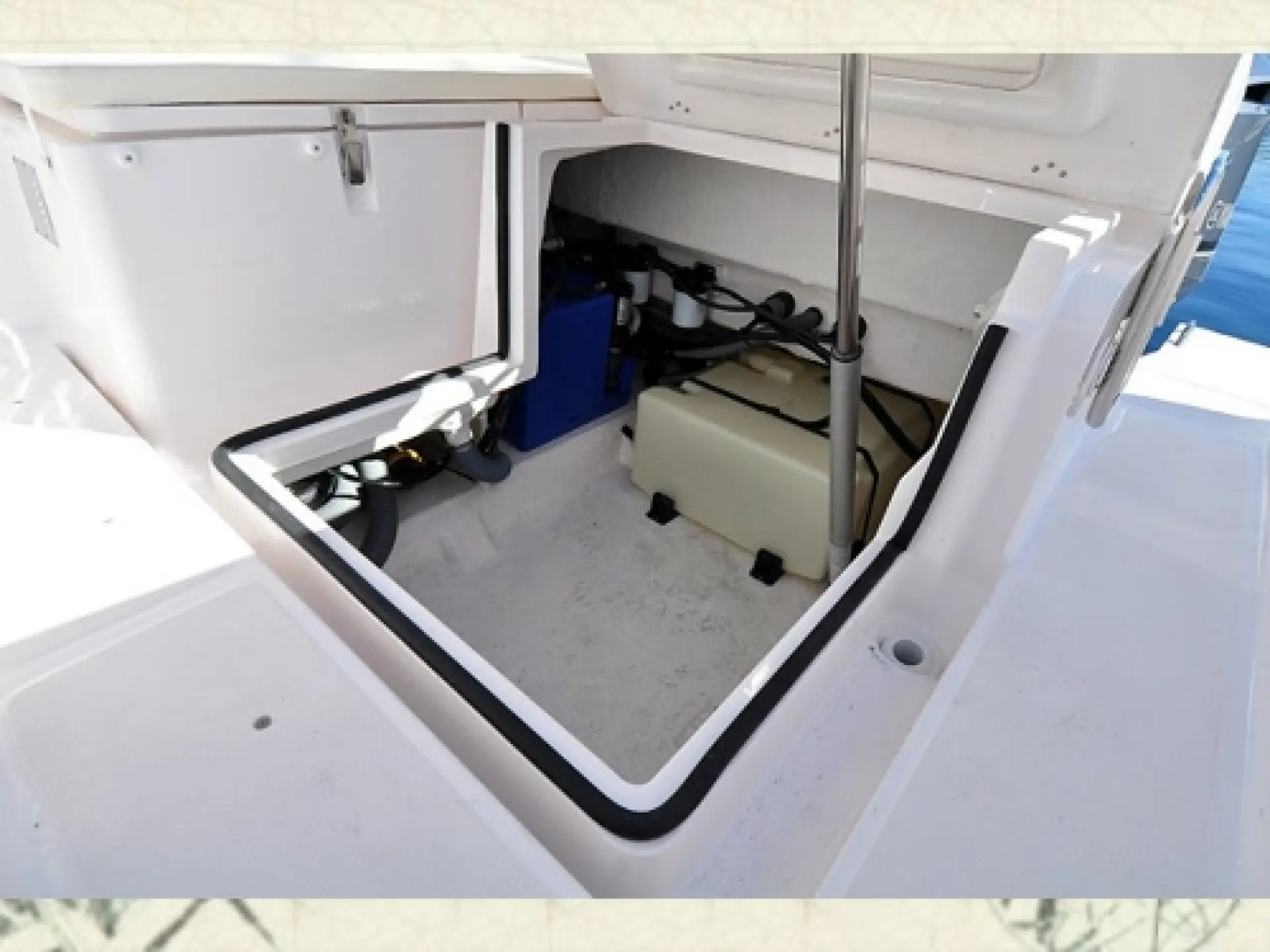 Zar 87 Welldeck — 27/28
