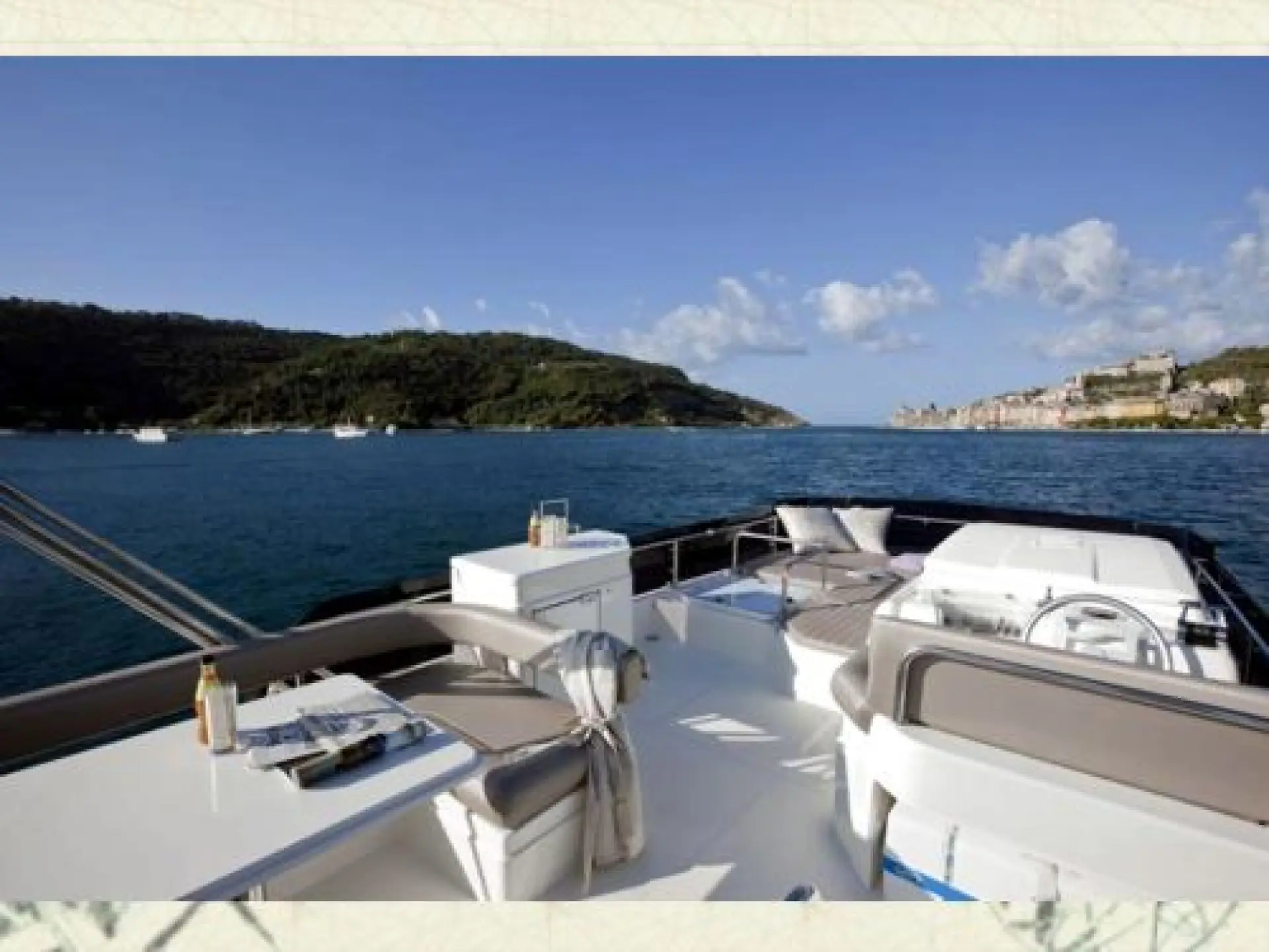 Ferretti 570 — 8/29