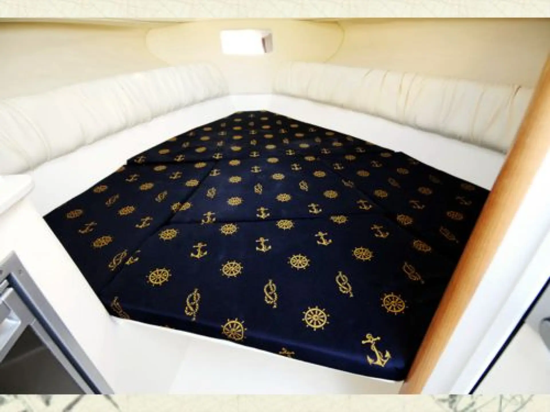 Mano 22,50 Cabin — 11/13