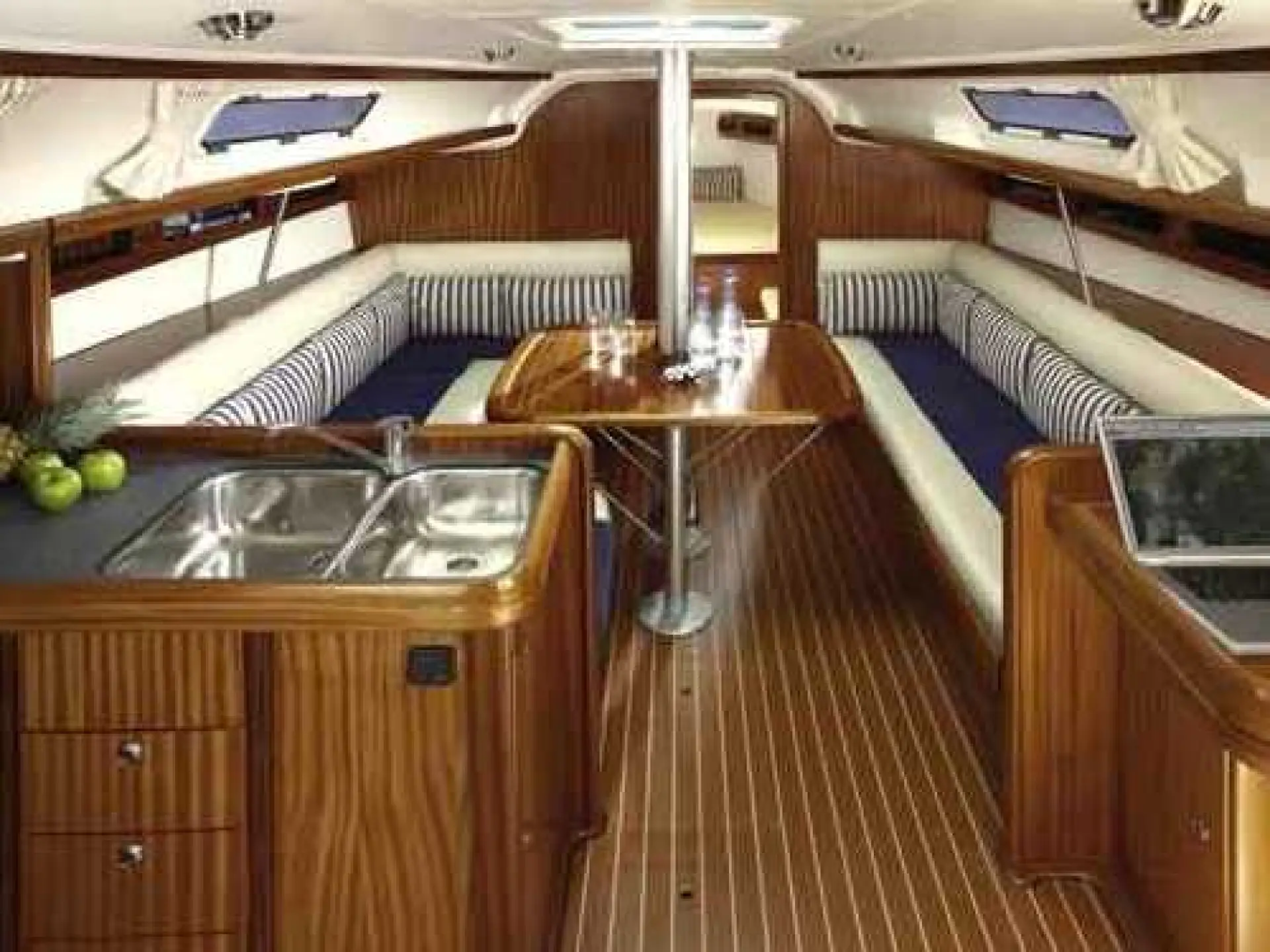 Bavaria 38 Match — 4/7
