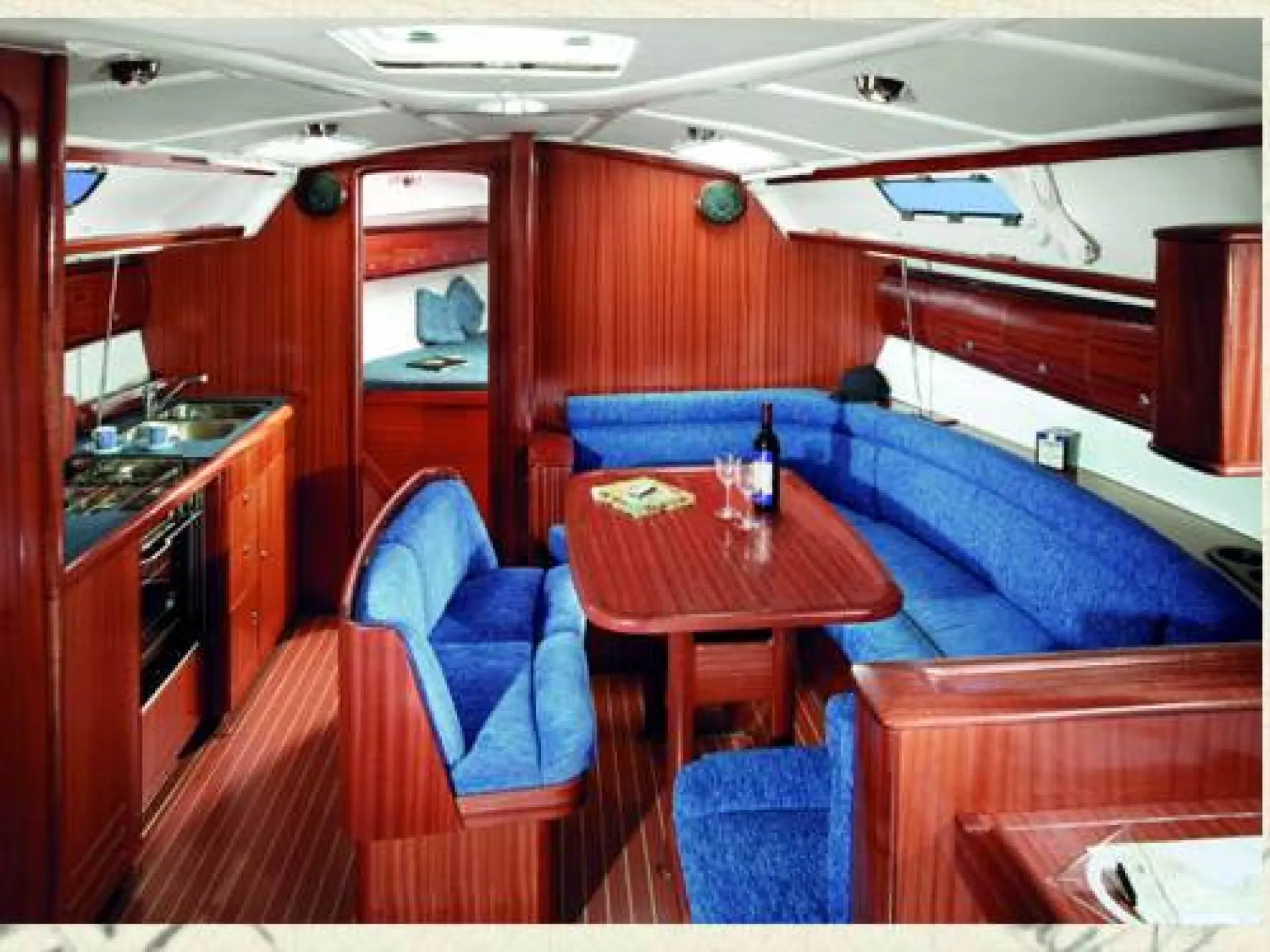 Bavaria 38 — 5/8