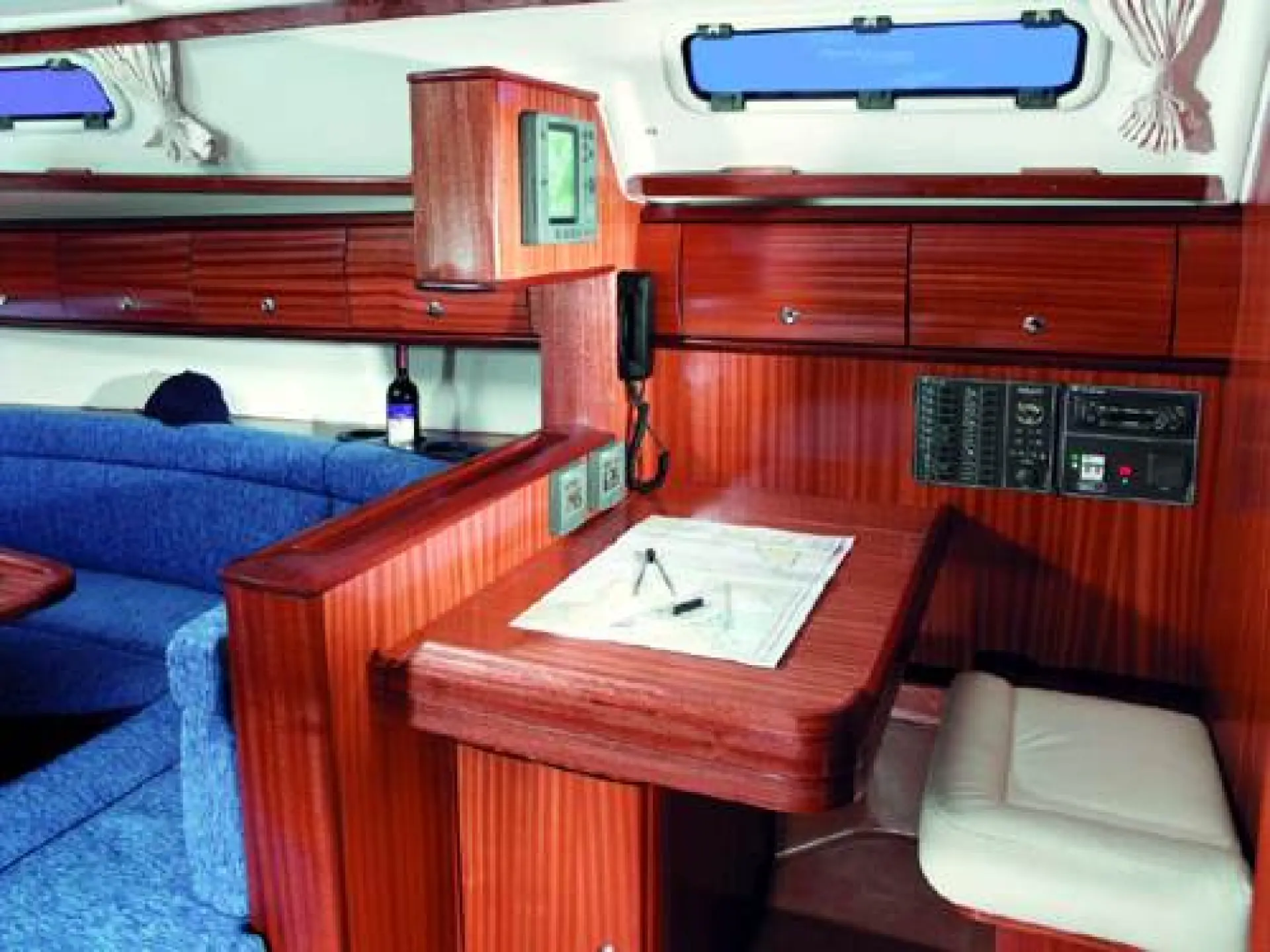Bavaria 38 — 6/8