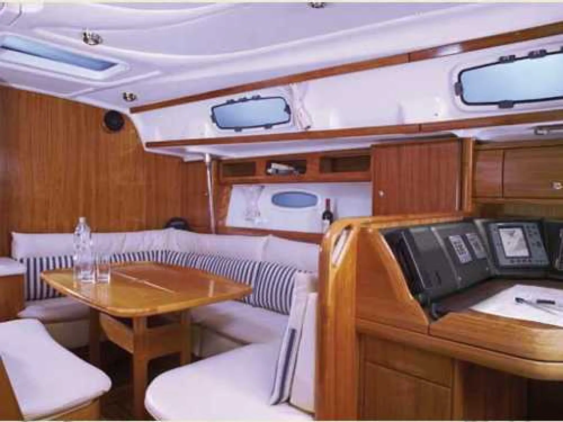 Bavaria 42 Cruiser — 8/13