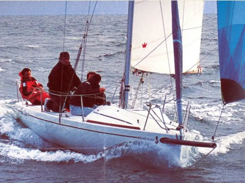 First Class 7.5 · 2005