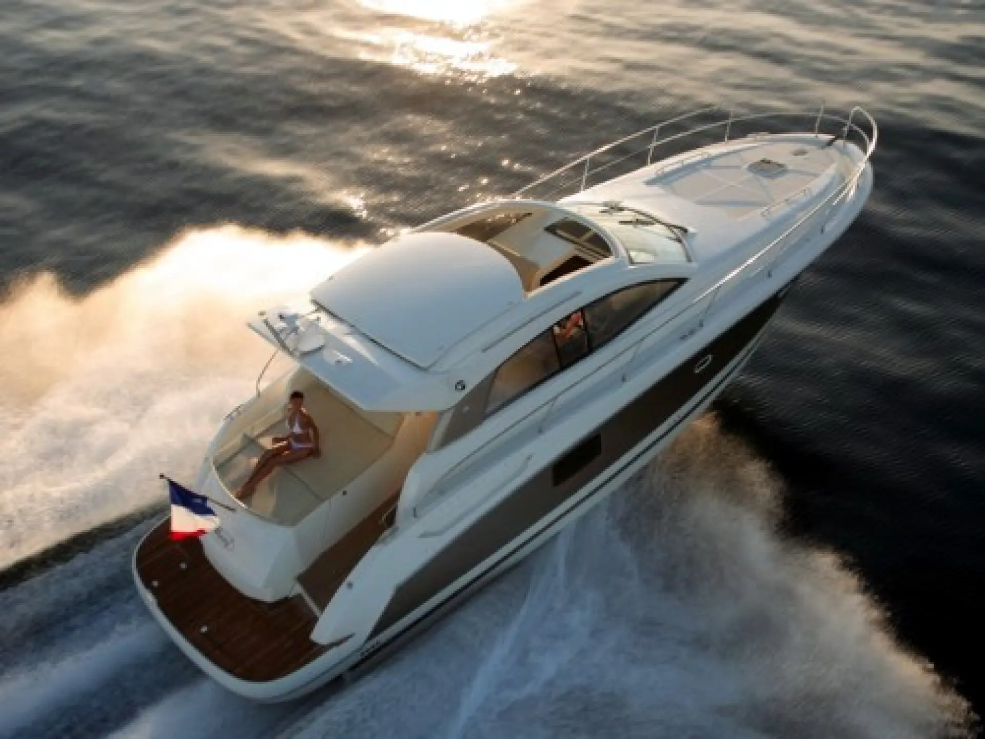 Prestige 42 S — 2/26