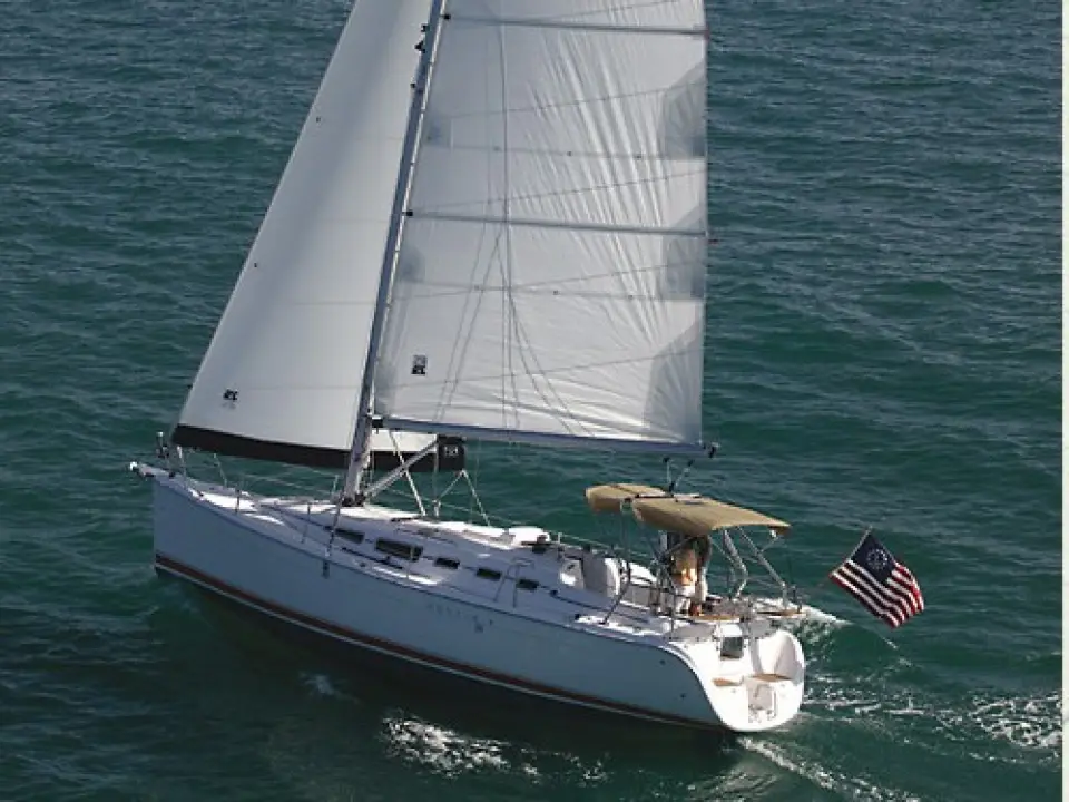 Hunter 38 · 2005