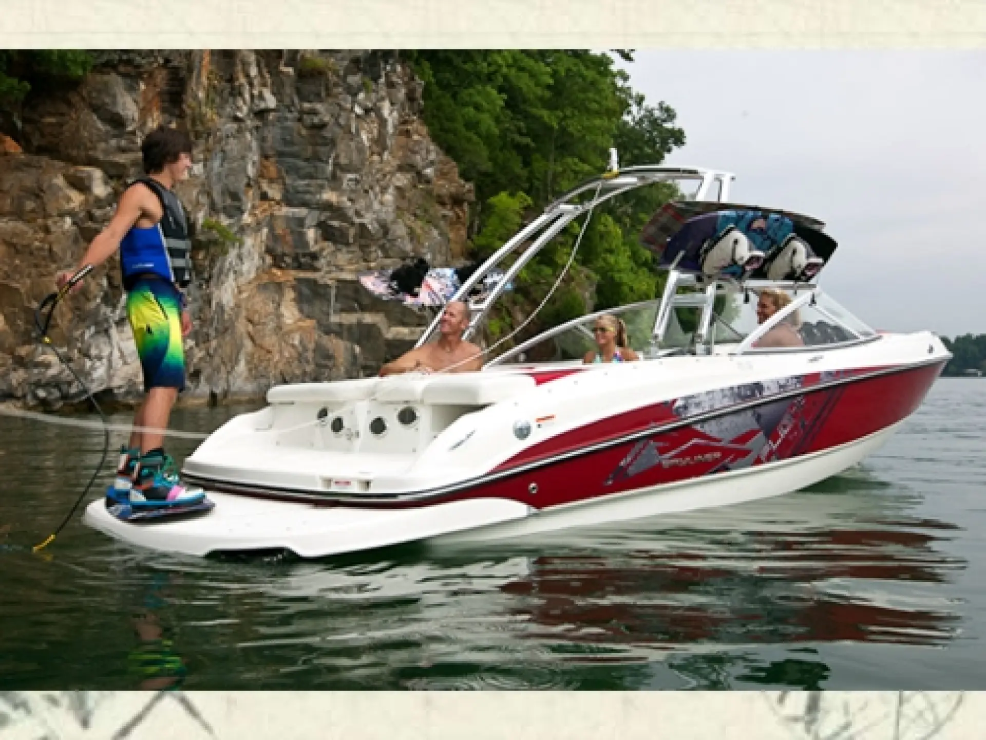 Bayliner 215 Bowrider — 3/4