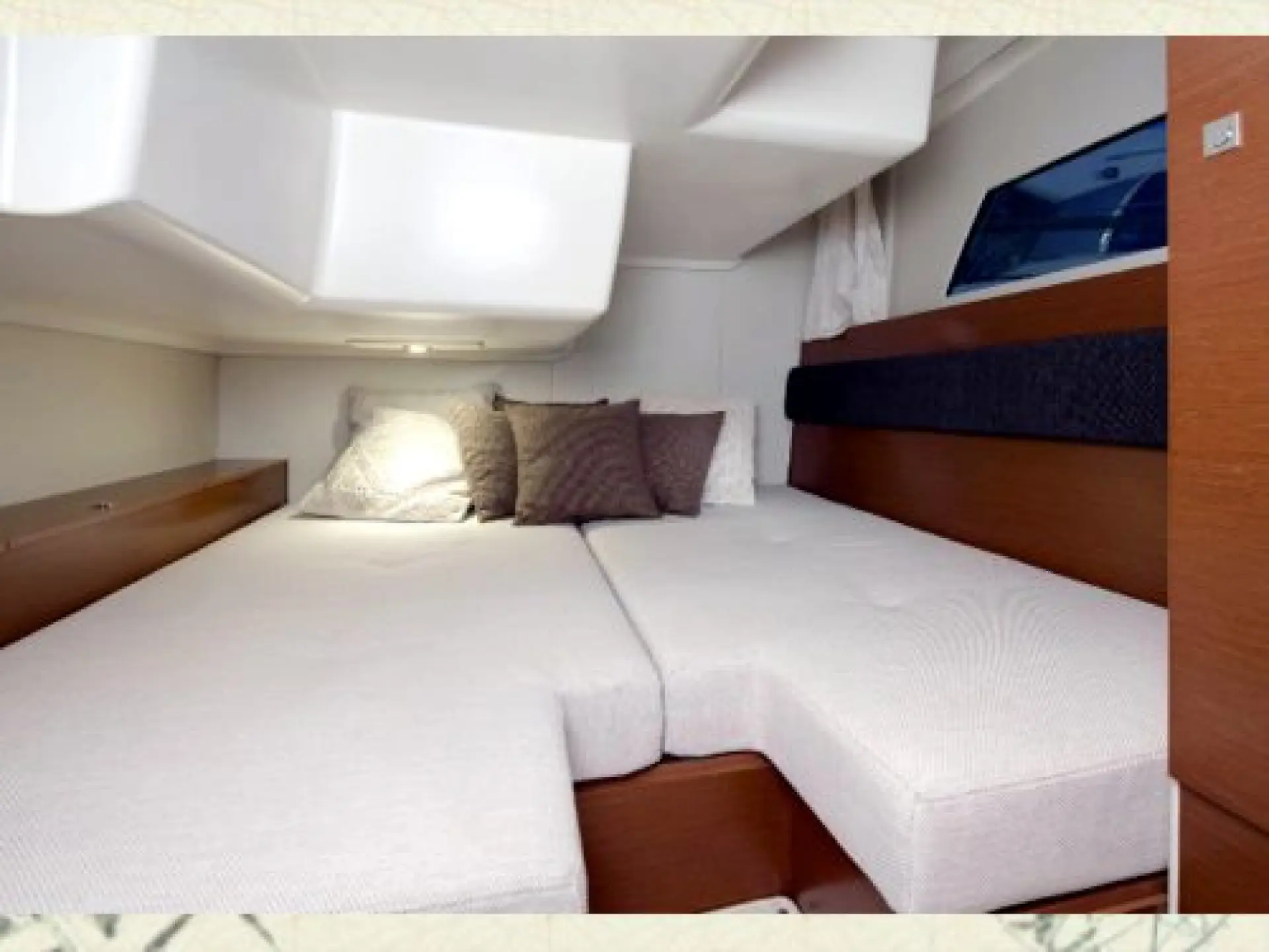 Prestige 350 Flybridge — 14/22