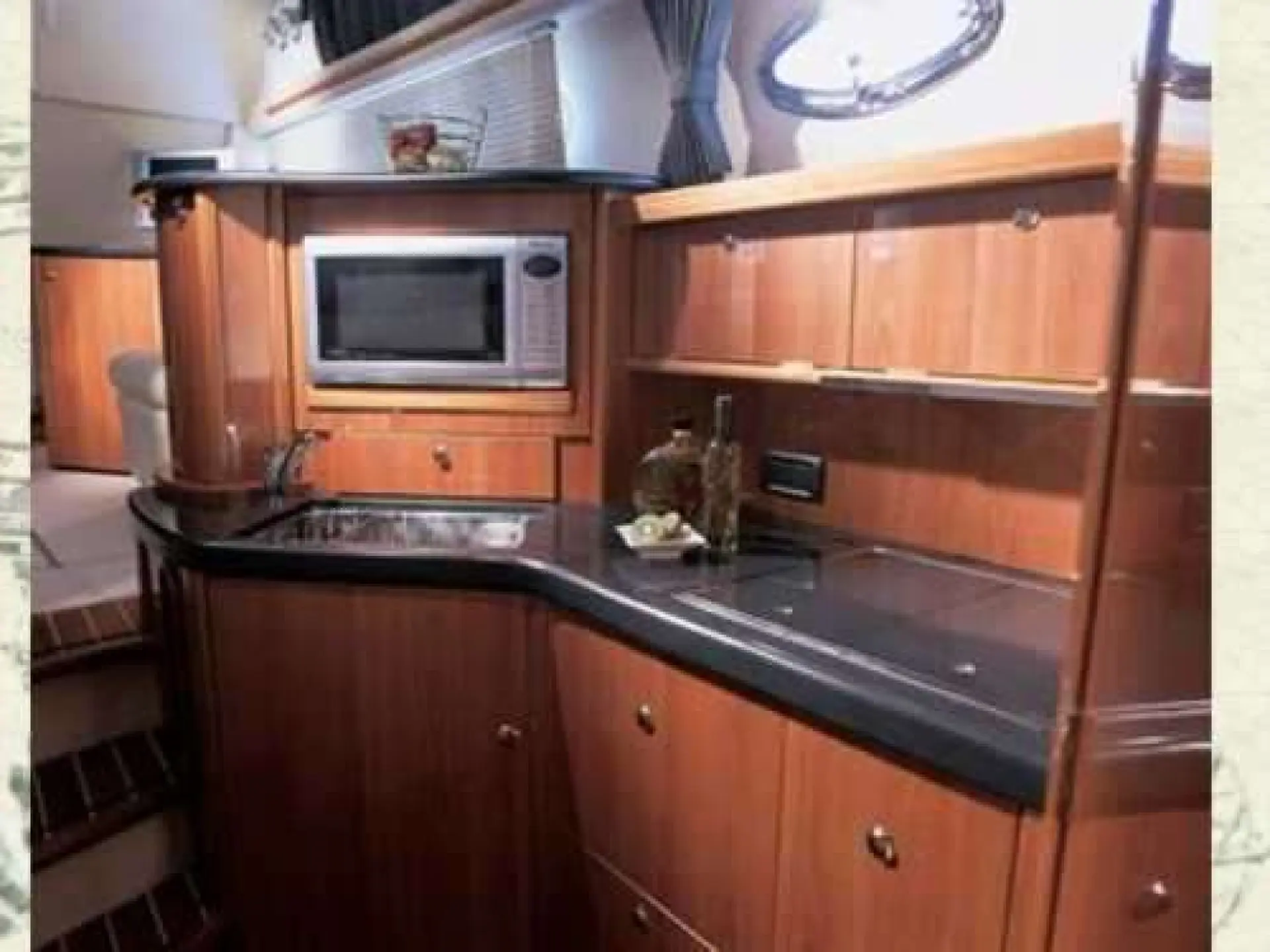 Sealine F 37 Flyrbridge — 8/16