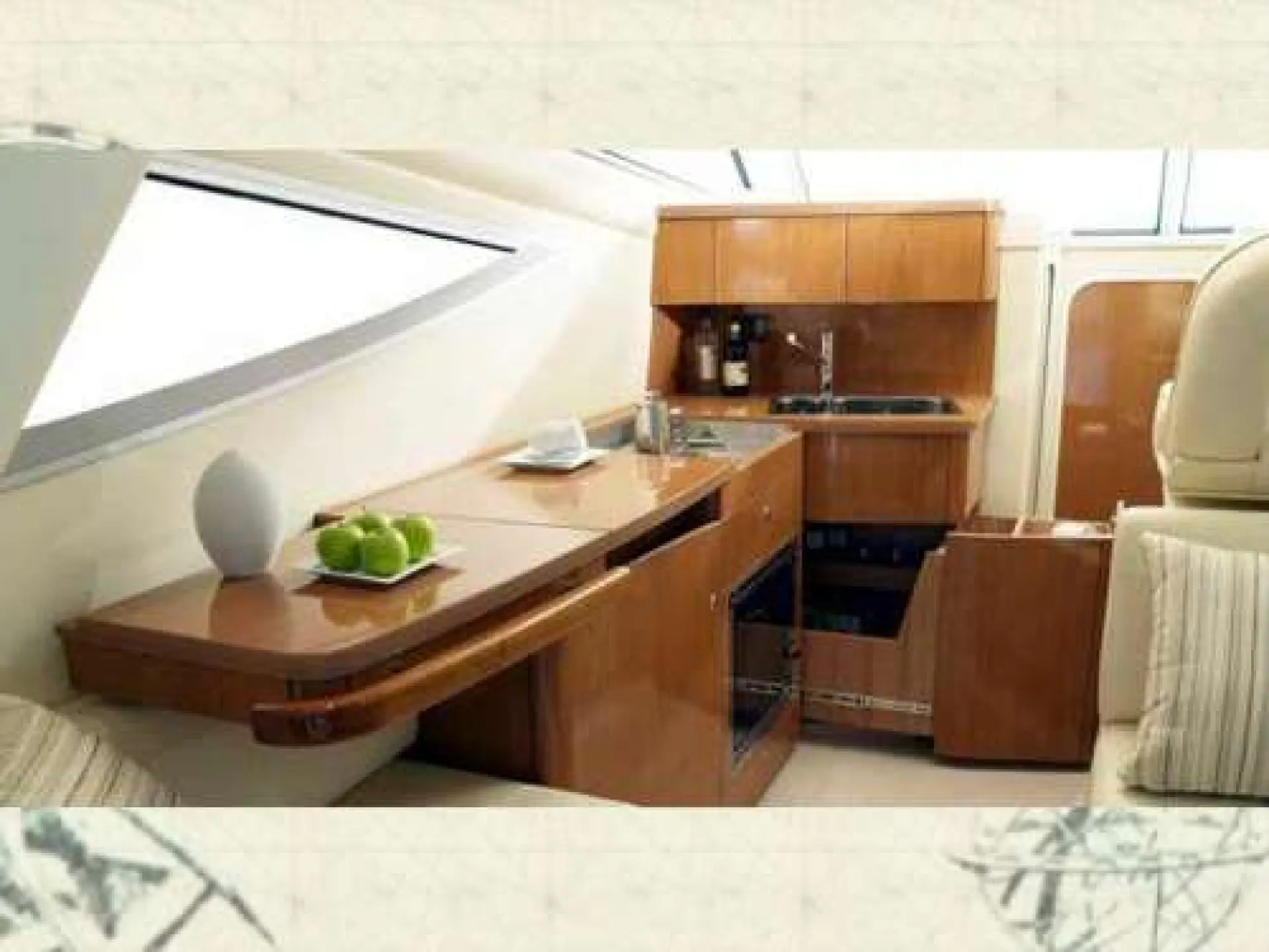 Sealine F 34 Flybridge — 9/21