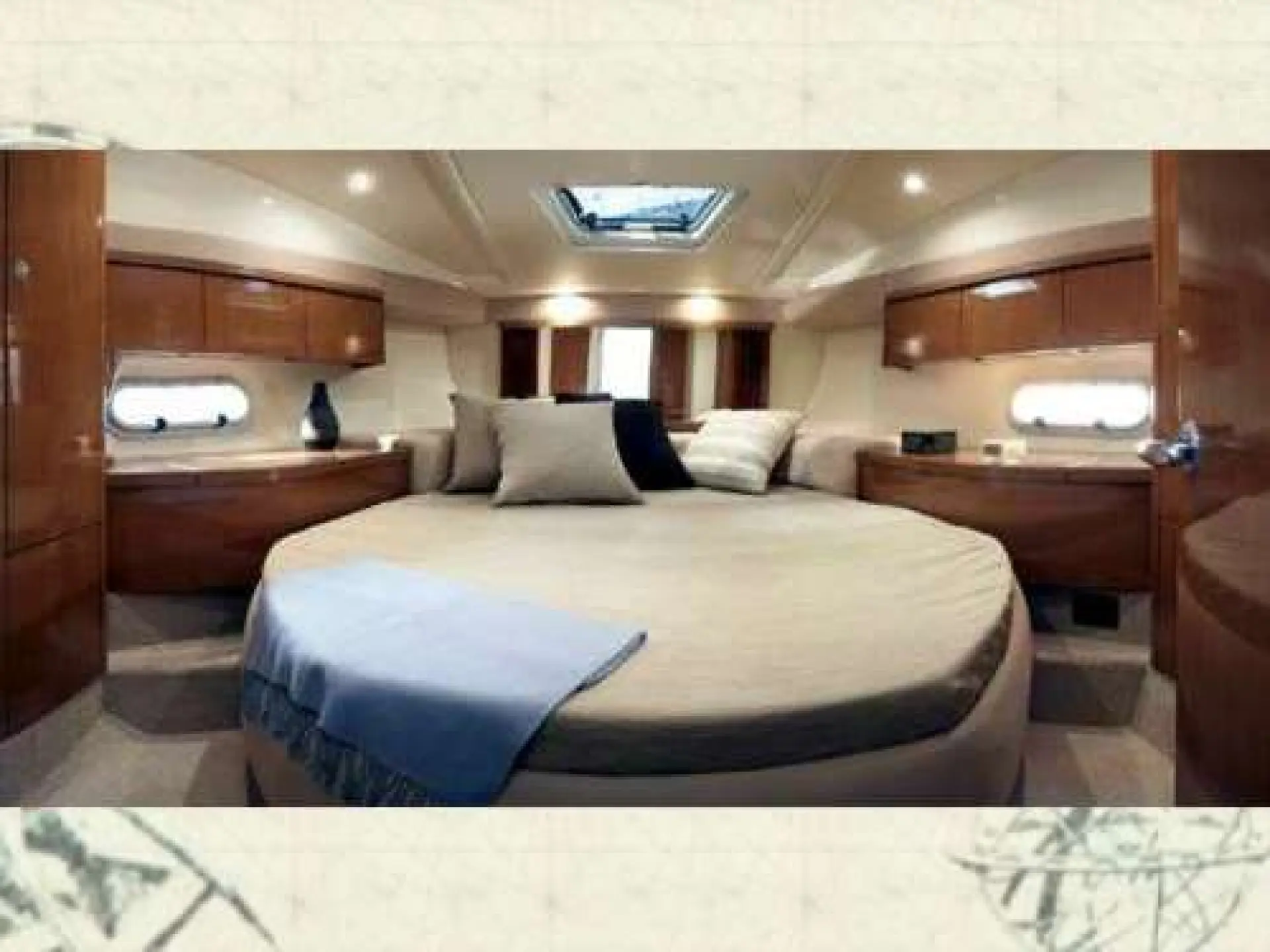 Sealine F 34 Flybridge — 15/21
