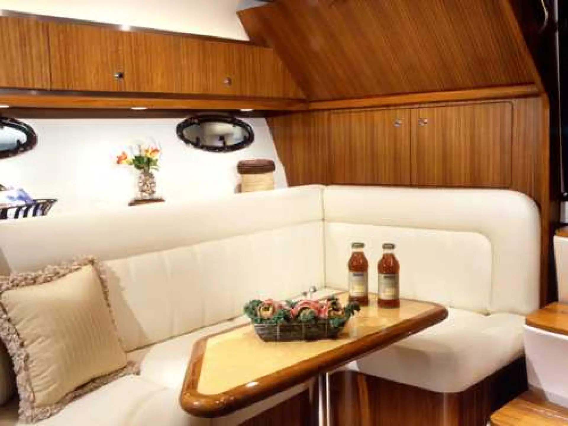 Tiara 3200 Open — 8/9
