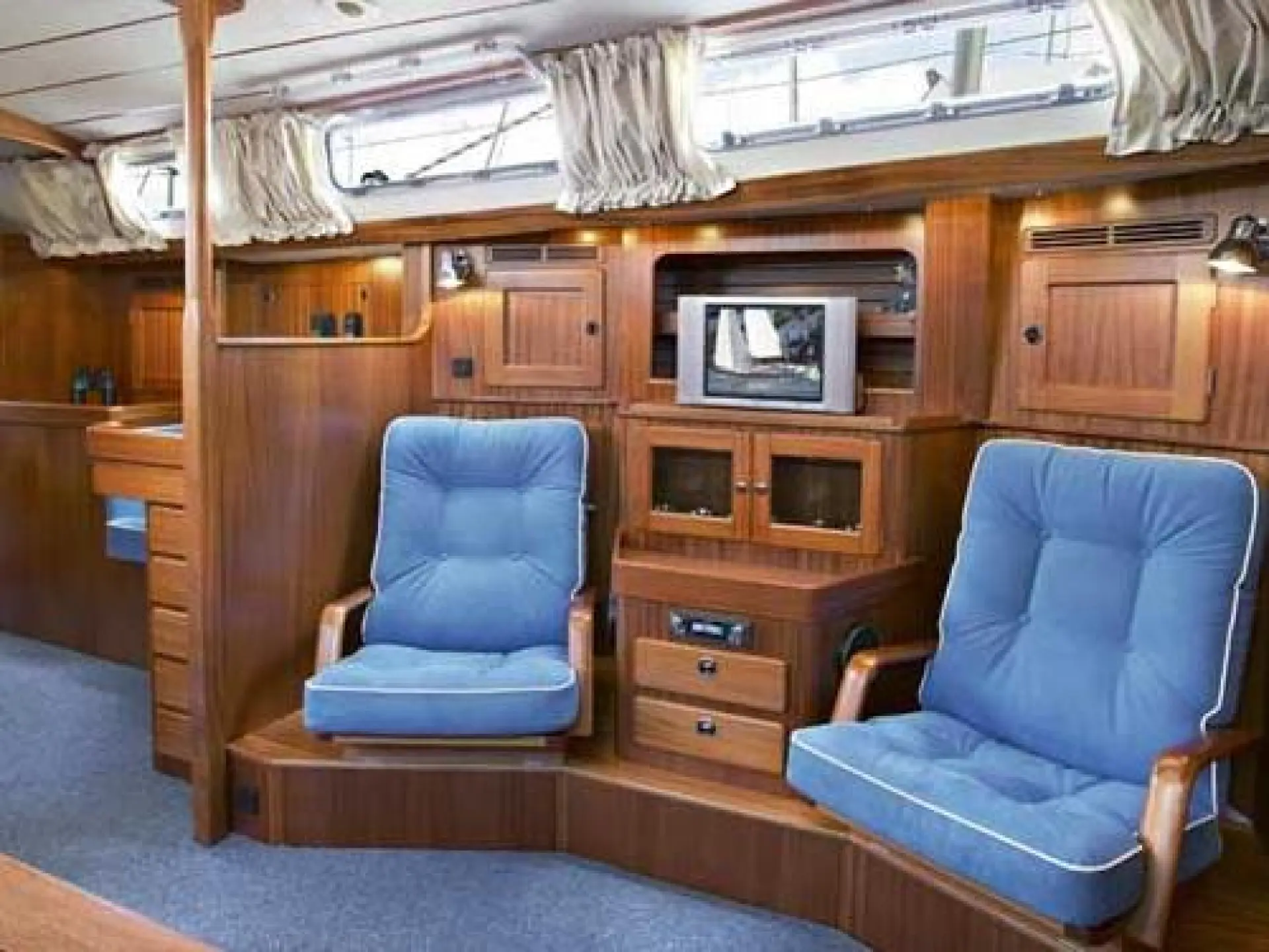 Hallberg Rassy 48 — 12/23